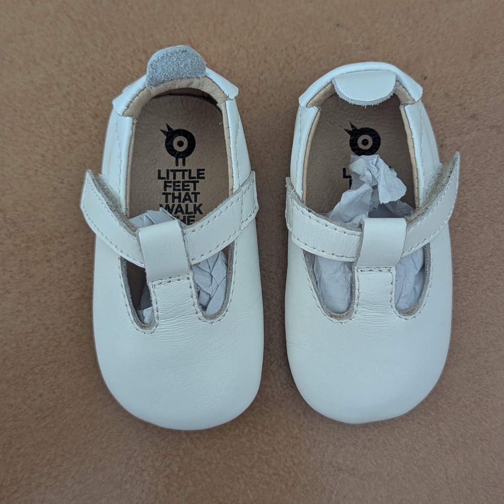 Joules White Kids Shoes - Picture 2 of 5